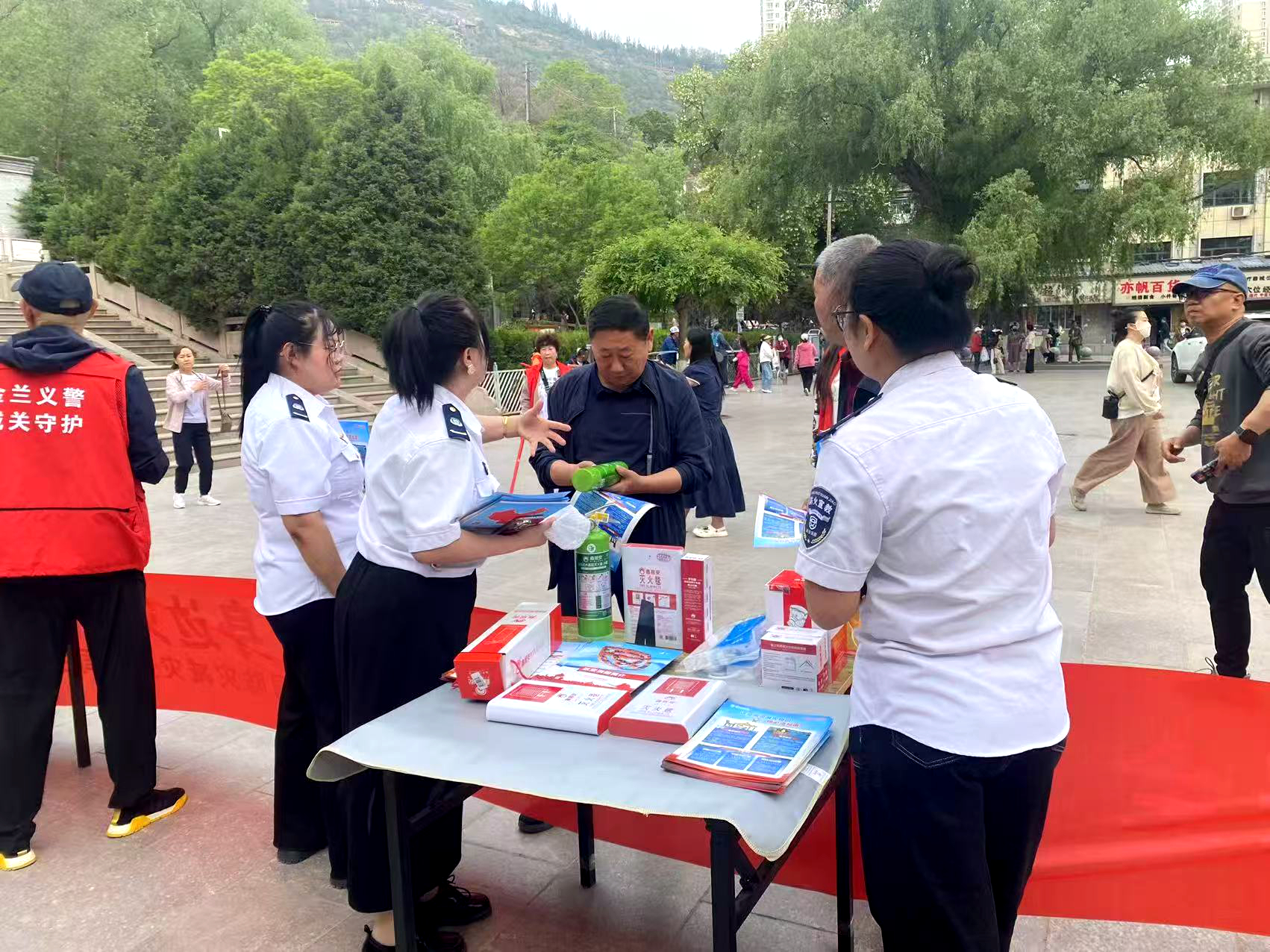 人人講安全、個(gè)個(gè)會(huì)應(yīng)急丨政安消防“2025年防災(zāi)減災(zāi)宣傳活動(dòng)”精彩瞬間